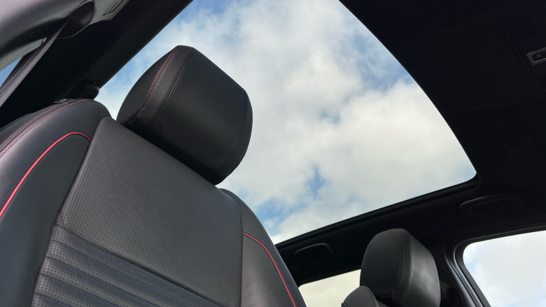 Land Rover Discovery Sport 1.5 P300e R-Dynamic HSE 5dr Auto [5 Seat] Station Wagon